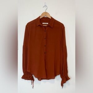 Free People flowy cotton button up blouse , sz : medium